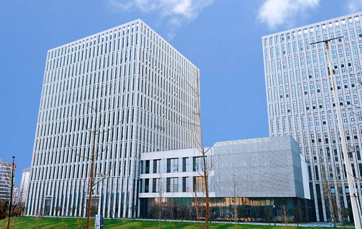 企业大数据分析系统技术演进：从用户行为分析到智能风控的架构解析